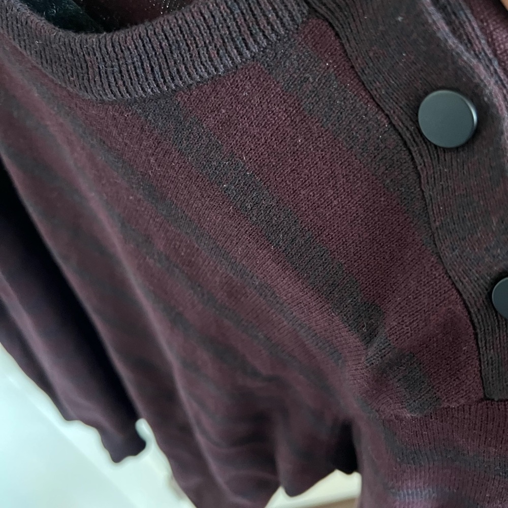 Kenneth Cole Red Small Sweater - Picture 4 of 5